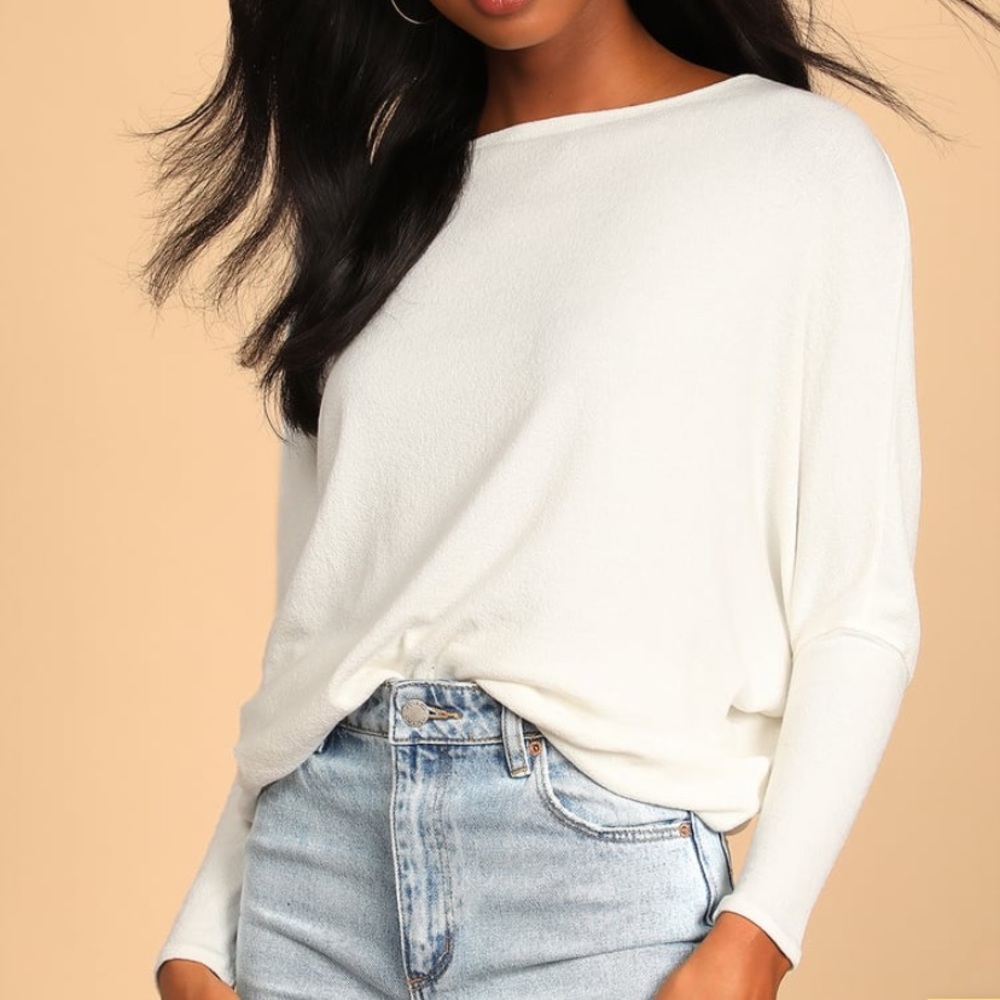 Lulu’s basics white top